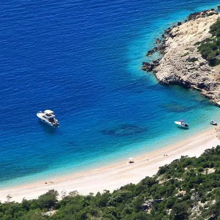 Apartment By The Sea Valun, Cres - 8086 Valun