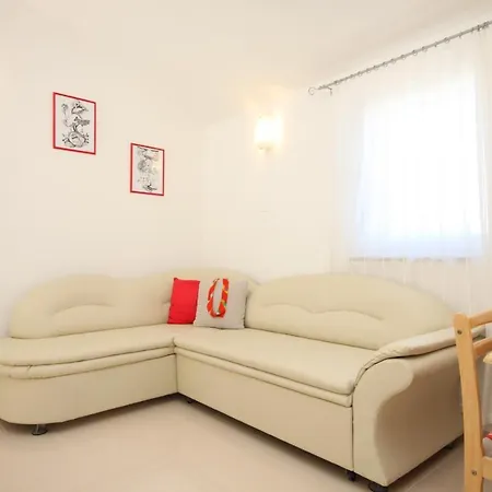 Apartment By The Sea Valun, Cres - 8086 Valun
