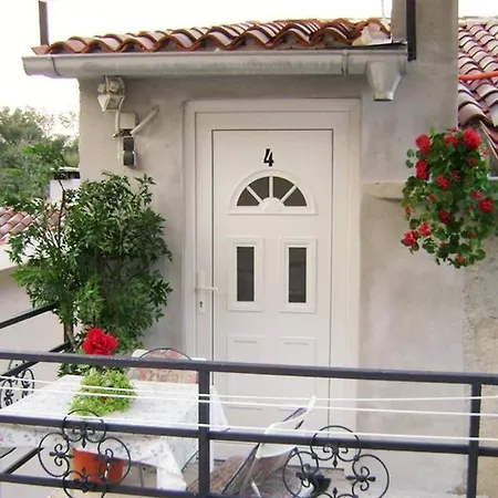 Apartment By The Sea Valun, Cres - 8086 Valun