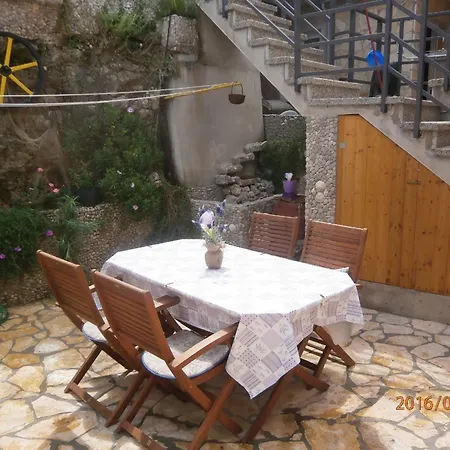 By The Sea Valun, Cres - 8086